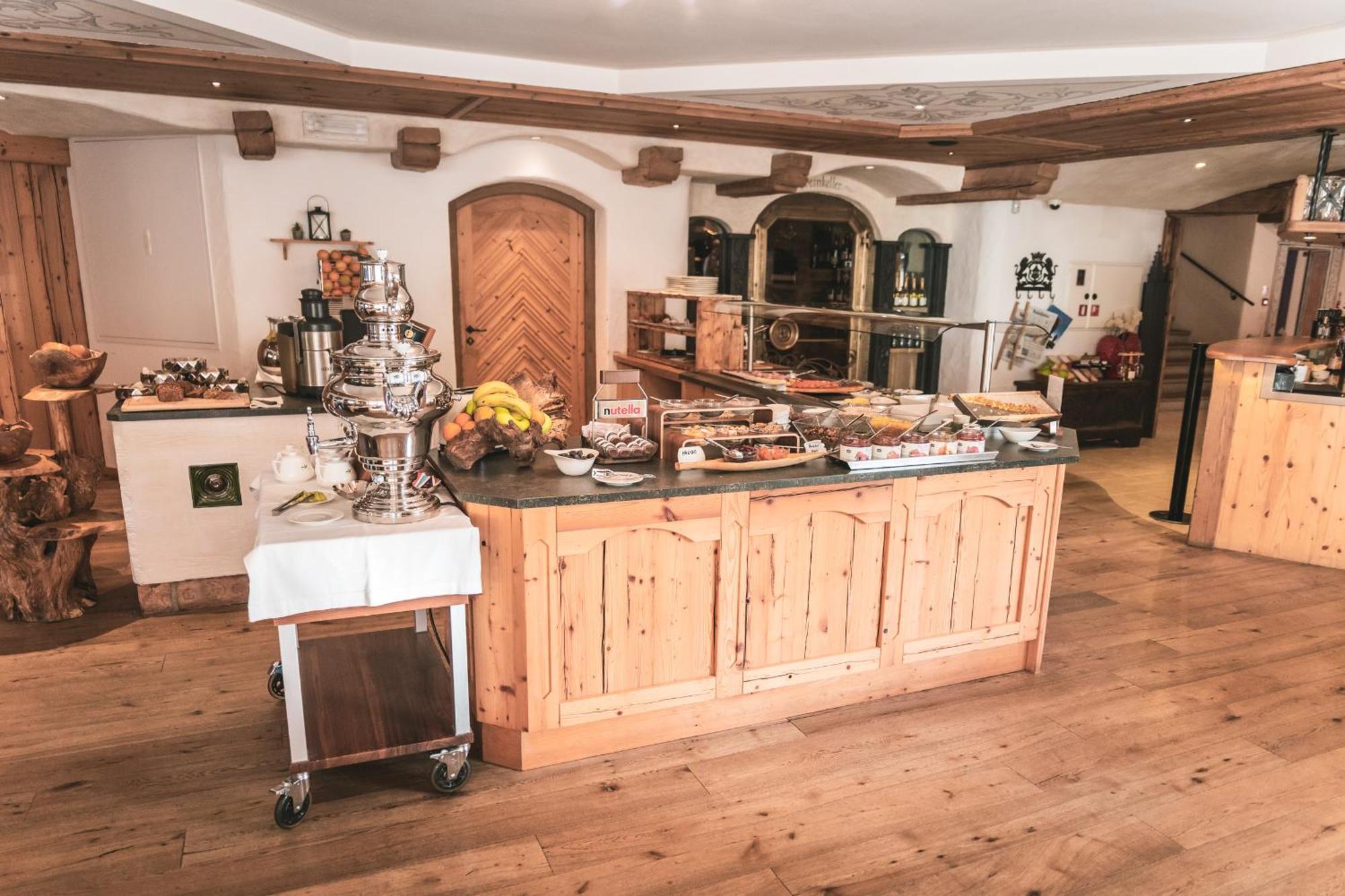 Dorfhotel Beludei Santa Cristina Val Gardena Luaran gambar