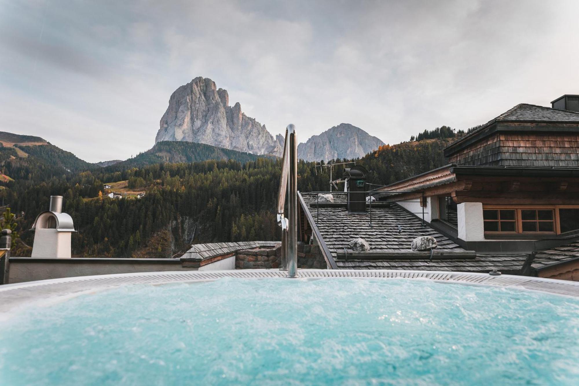 Dorfhotel Beludei Santa Cristina Val Gardena Luaran gambar