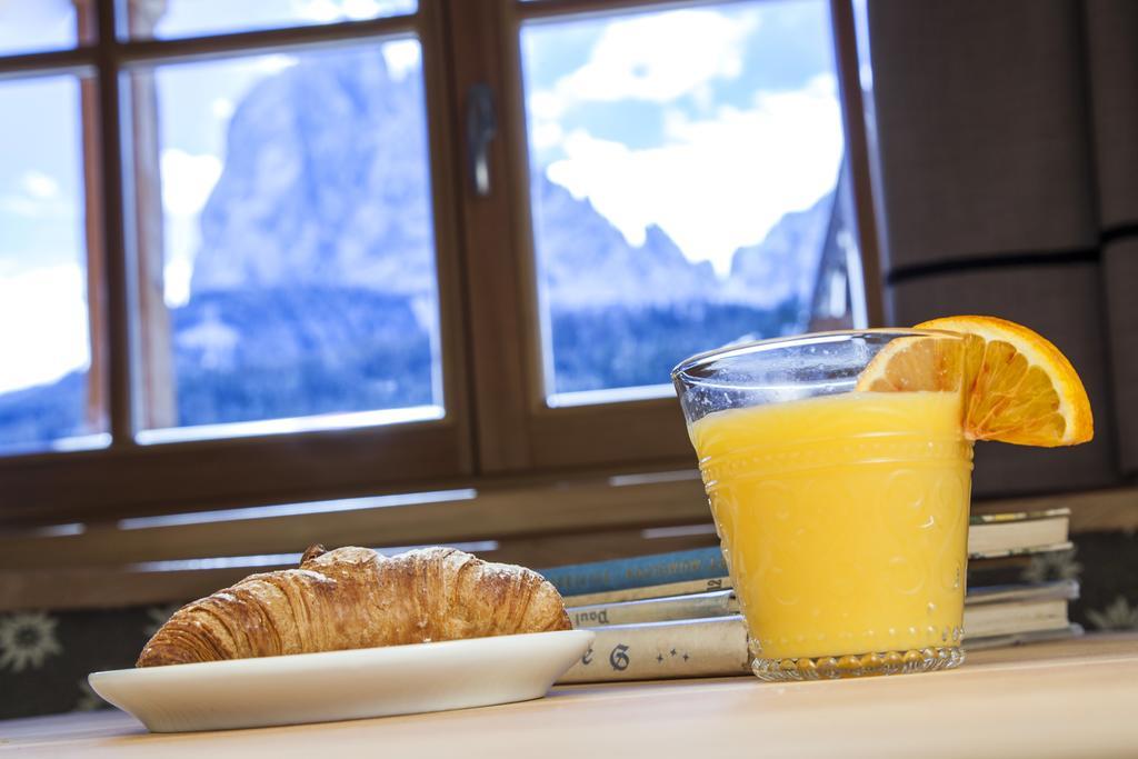 Dorfhotel Beludei Santa Cristina Val Gardena Luaran gambar