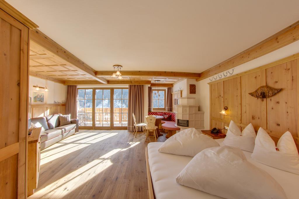 Dorfhotel Beludei Santa Cristina Val Gardena Bilik gambar